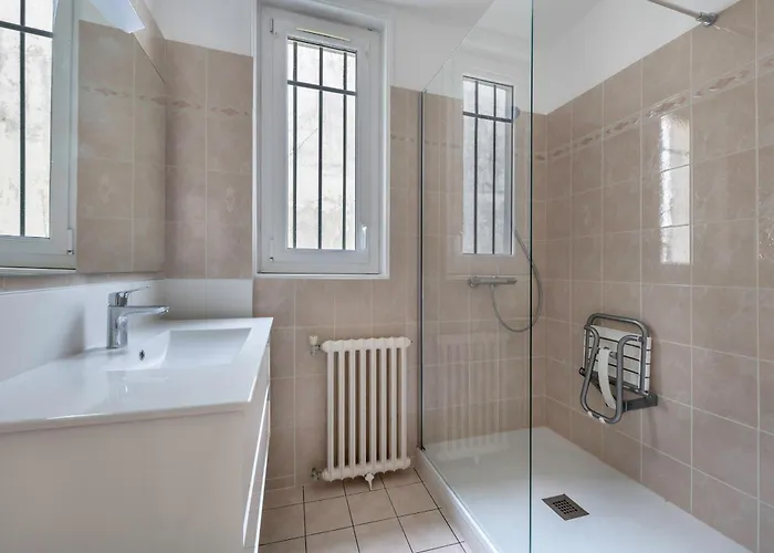 Detente Pres De La De Sainte-marguerite *